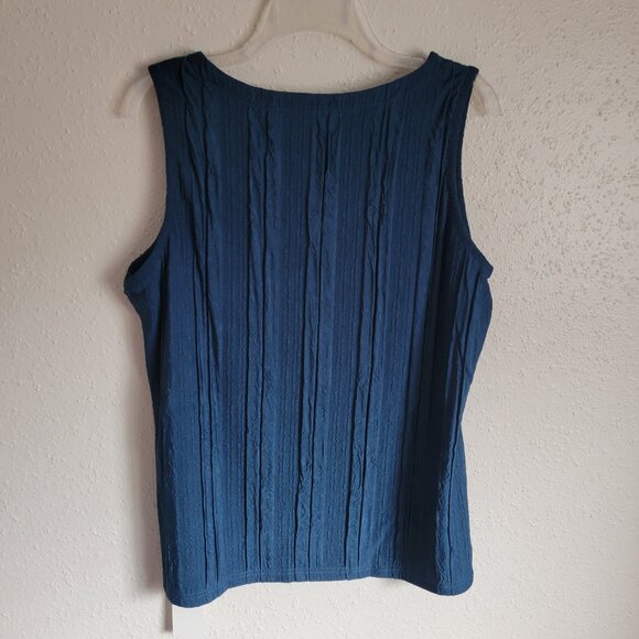 LUYAA Women's V Neck Tank Tops Casual Sleeveless Shirts Loose - Picture 2 of 8